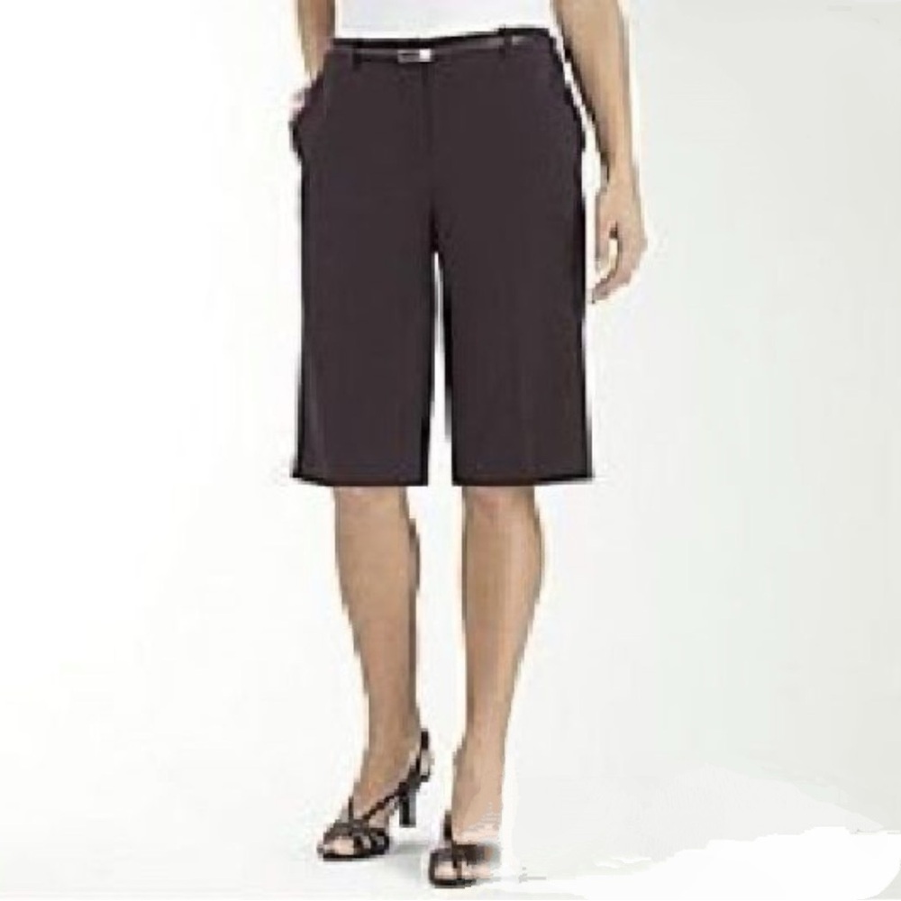 East 5th Black Classic Fit Bermuda Walking Dress Shorts Capri Pants Size 4 NWT